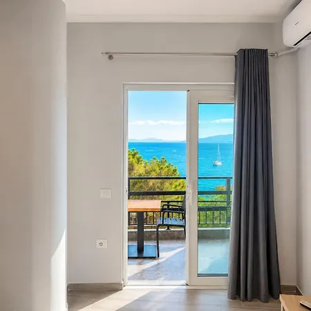 Geni Sea View Konukevi Saranda