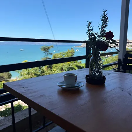 Geni Sea View