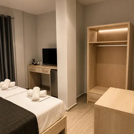 Geni Sea View 3*