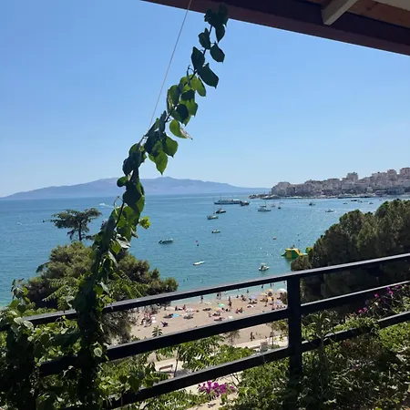 Geni Sea View 3* Sarande