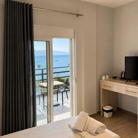 Konukevi Geni Sea View 3*